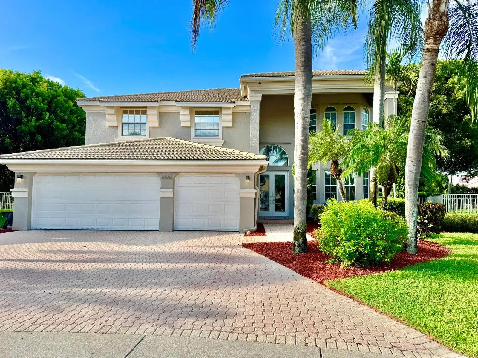4 bedroom 5 bath Residential for sale at 6566 Marbletree Lane, Lake Worth FL 33467