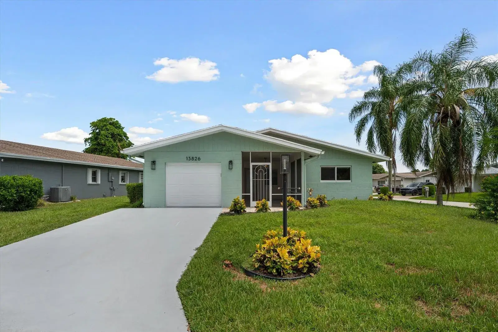 2 bedroom 2 bath Residential for sale at 13826 Kaiser Trail, Delray Beach FL 33484