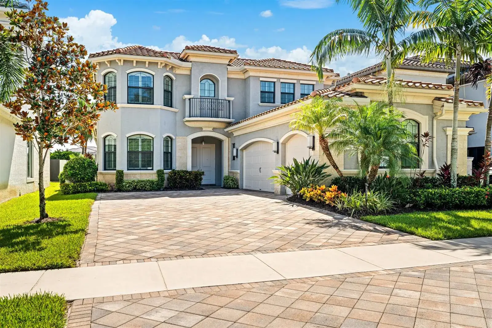 5 bedroom 4 bath Residential for sale at 9889 Bozzano Drive, Delray Beach FL 33446