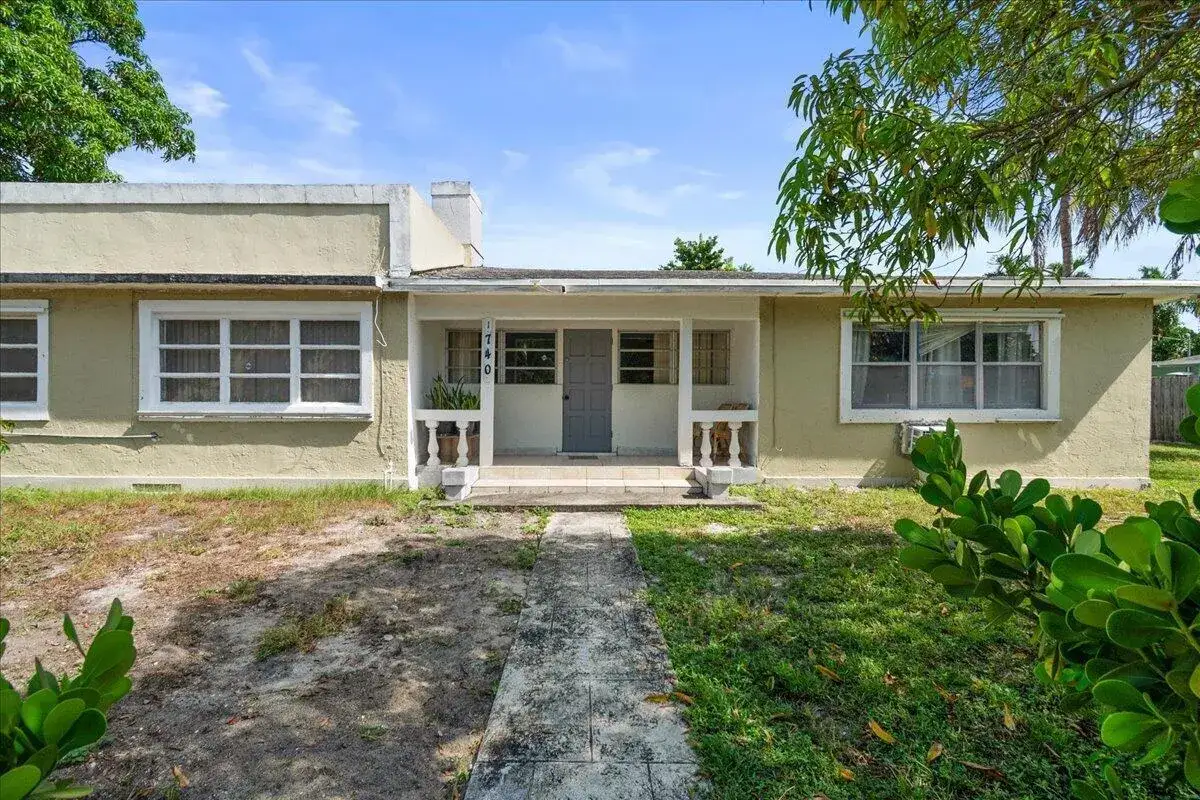 4 bedroom 2 bath Residential for sale at 1740 11th Avenue N, FL 33460