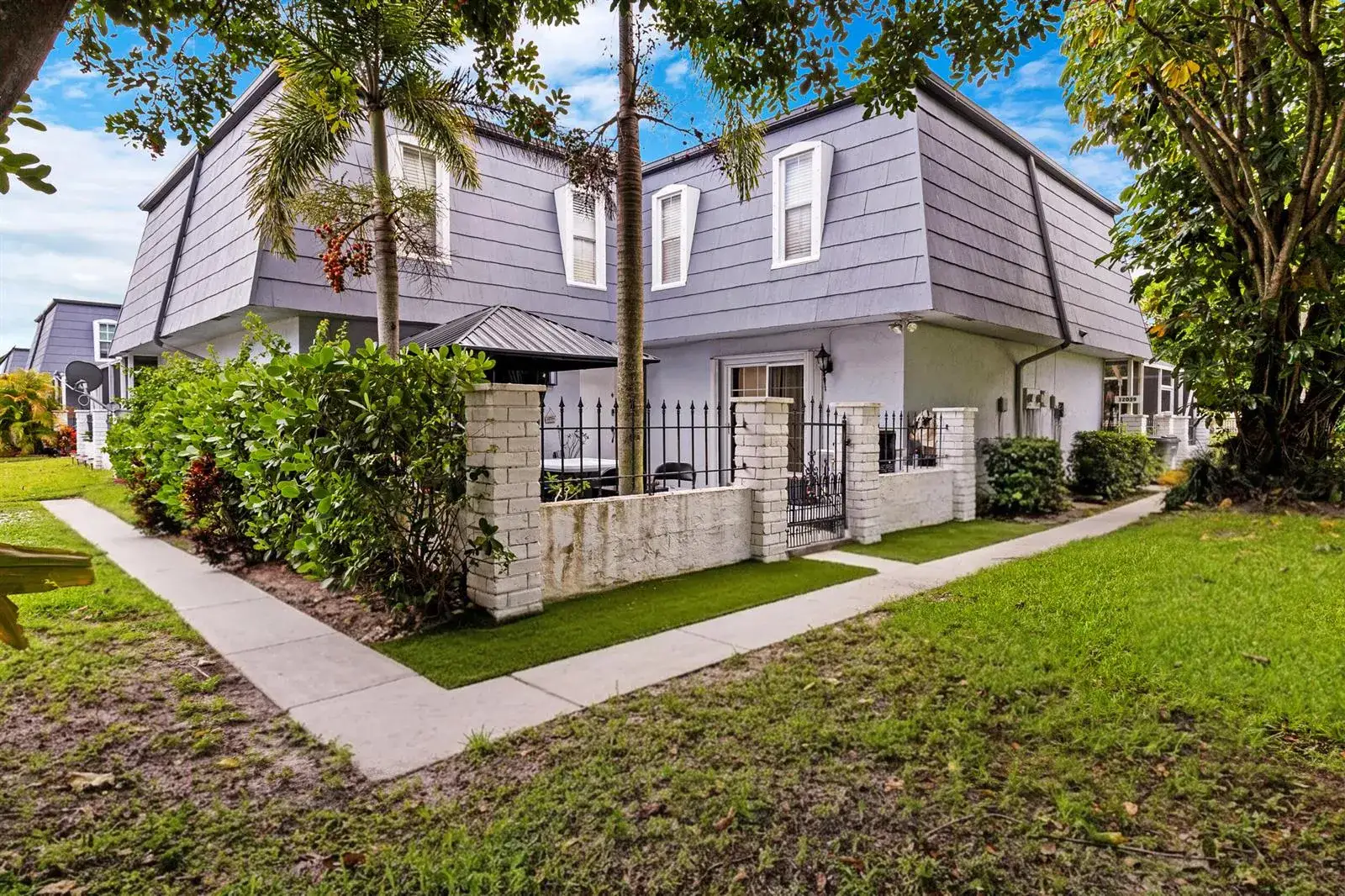 2 bedroom 2 bath Residential for sale at 12039 BASIN Street N, Wellington FL 33414