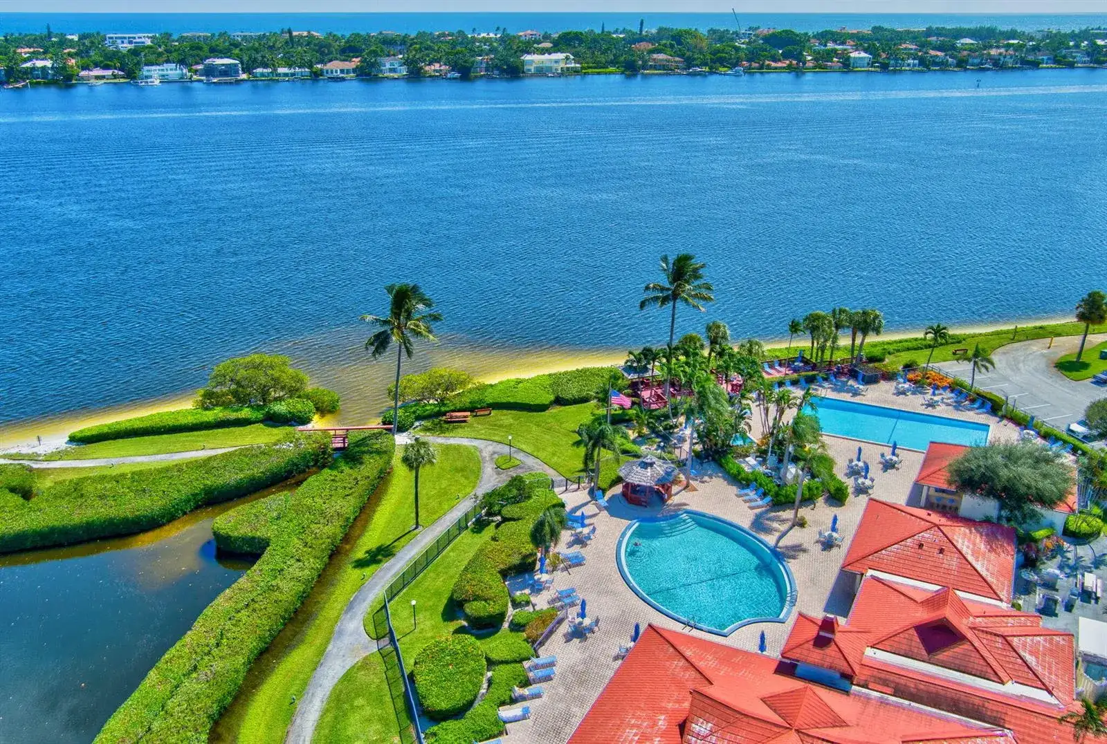 3 bedroom 2 bath Residential for sale at 103 Half Moon Circle # H1, Hypoluxo FL 33462