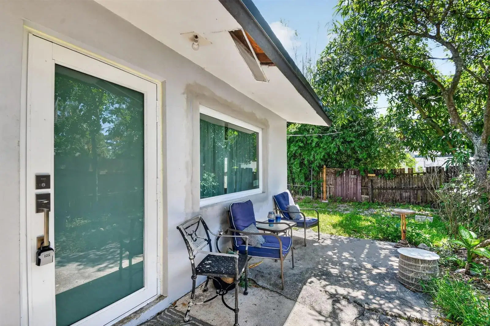 2 bedroom 1 bath Residential Lease for rent at 3384 Rudolph Road, FL 33461