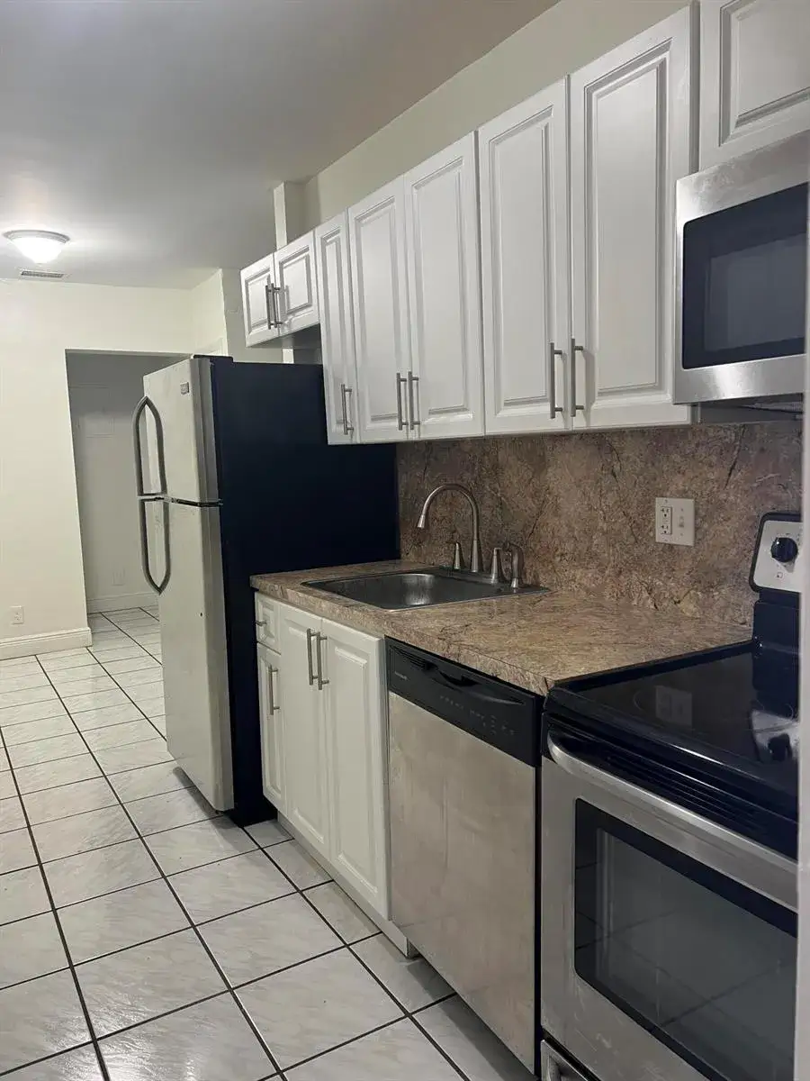 1 bedroom 1 bath Residential Lease for rent at 2600 S OCEAN Drive # S303, Hollywood FL 33019