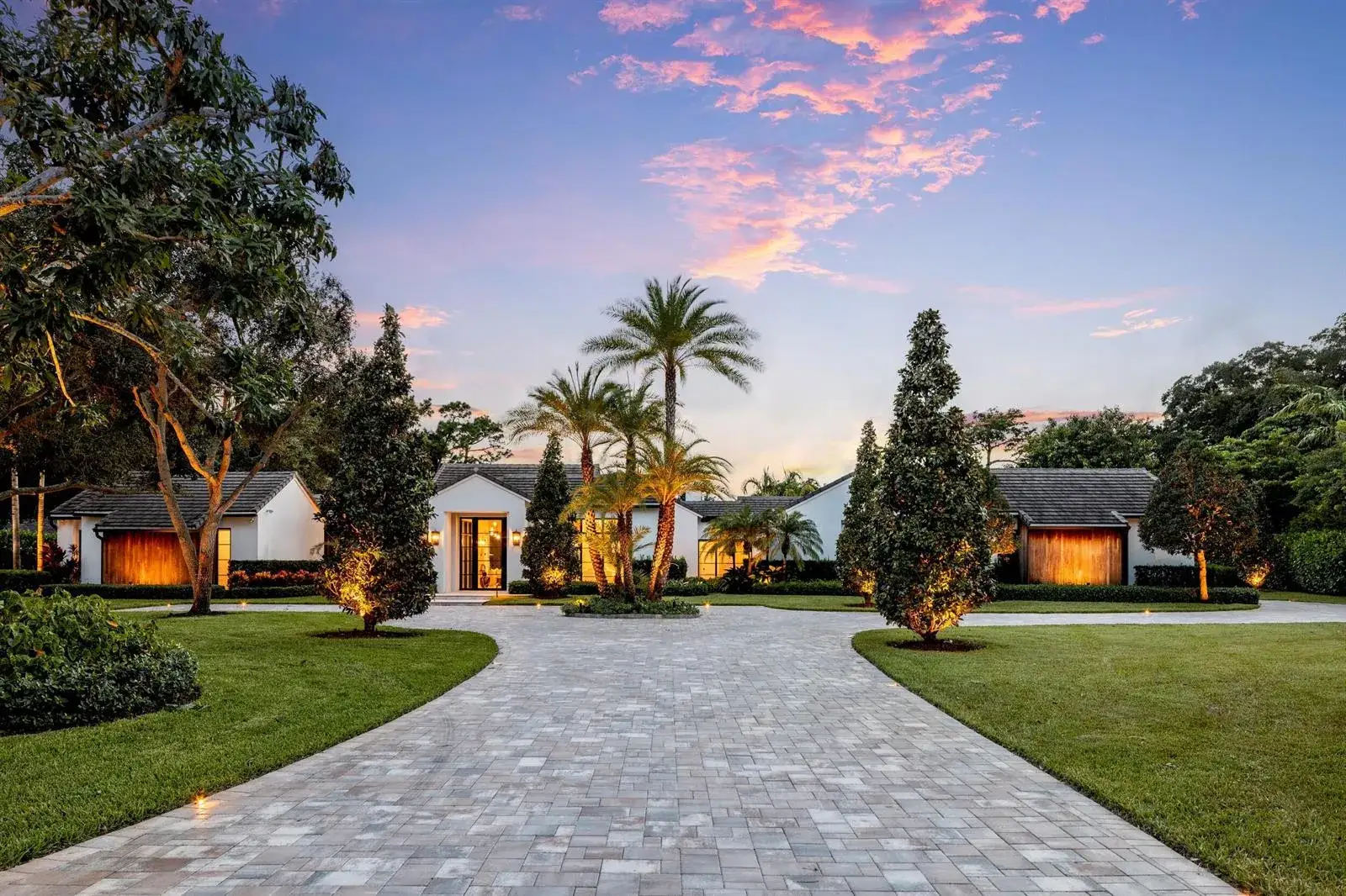 5 bedroom 5 bath Residential for sale at 9 Country Road W, FL 33436