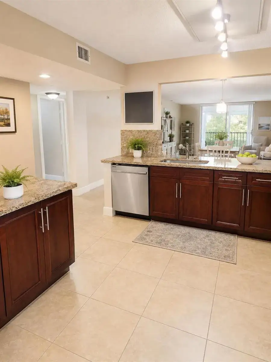2 bedroom 2 bath Residential for sale at 5574 Witney Drive # 206, Delray Beach FL 33484