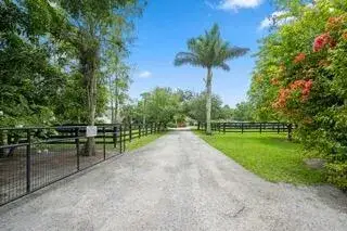 2 bedroom 2 bath Residential Lease for rent at 708 Rambling Drive Circle, Wellington FL 33414