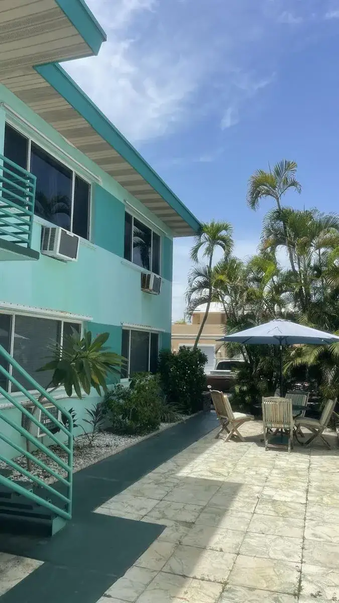 1 bedroom 1 bath Residential Lease for rent at 314 ELM Street # 1, Hollywood FL 33019