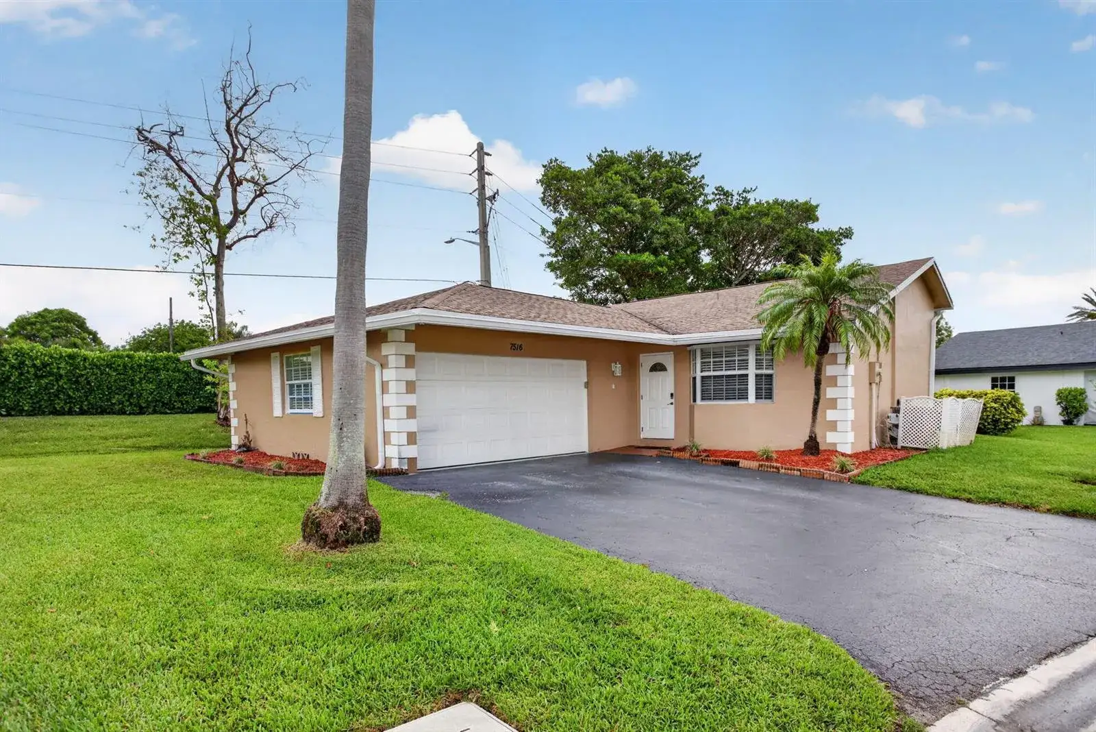 3 bedroom 2 bath Residential Lease for rent at 7516 NW 88th Terrace, Tamarac FL 33321