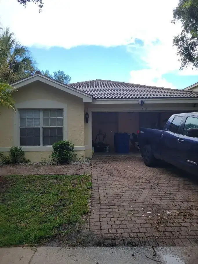 4 bedroom 2 bath Residential for sale at 638 PEPPERGRASS Run, Royal Palm Beach FL 33411