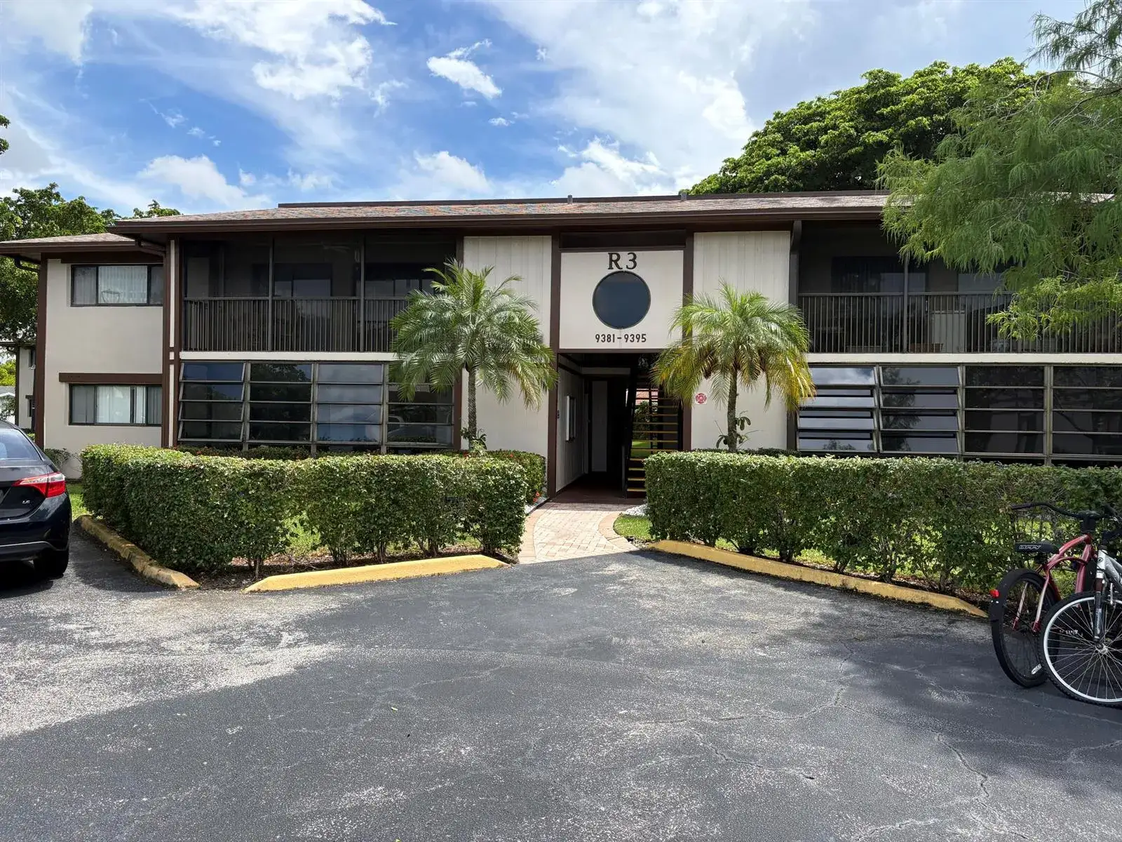 2 bedroom 2 bath Residential for sale at 9391 S Belfort Circle # 211, Tamarac FL 33321