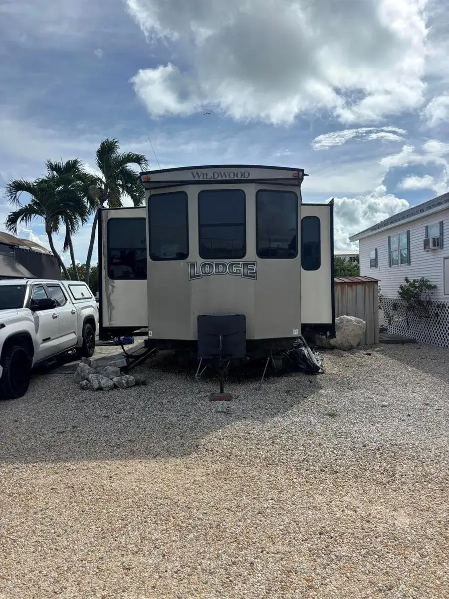 2 bedroom 1 bath Residential for sale at 36 E 2ND # 3P, Key Largo FL 33037