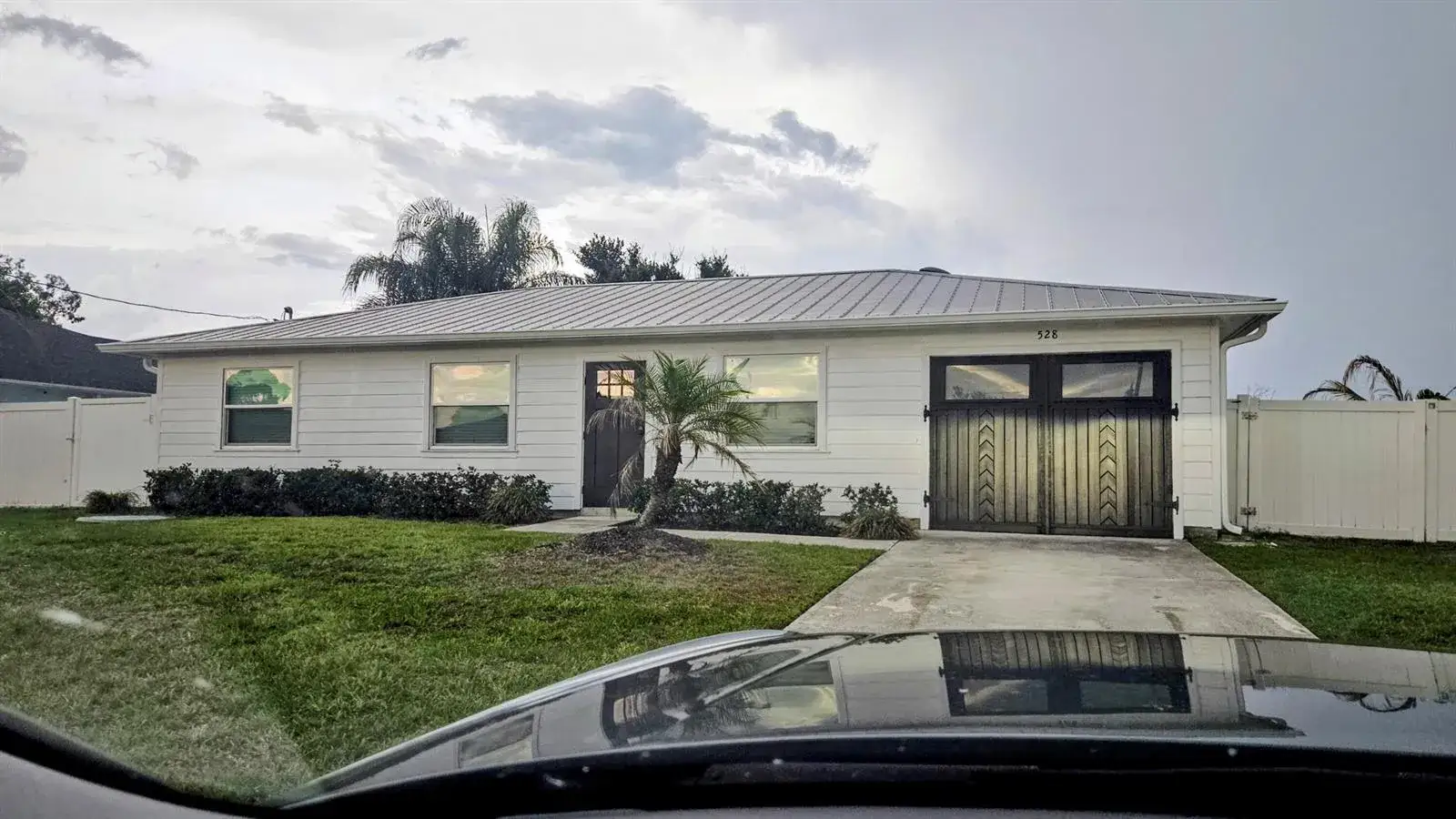 3 bedroom 2 bath Residential for sale at 528 SW RYAN Avenue, Port St. Lucie FL 34953