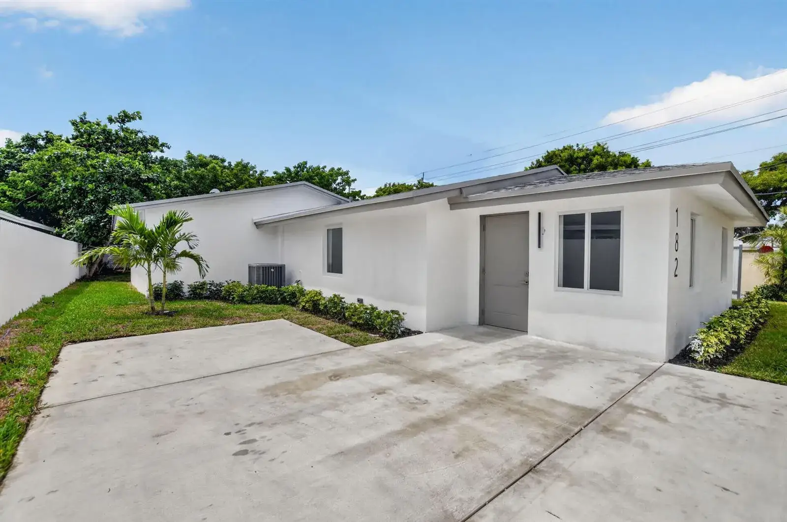 4 bedroom 2 bath Residential for sale at 182 SW 6 Street, Deerfield Beach FL 33441