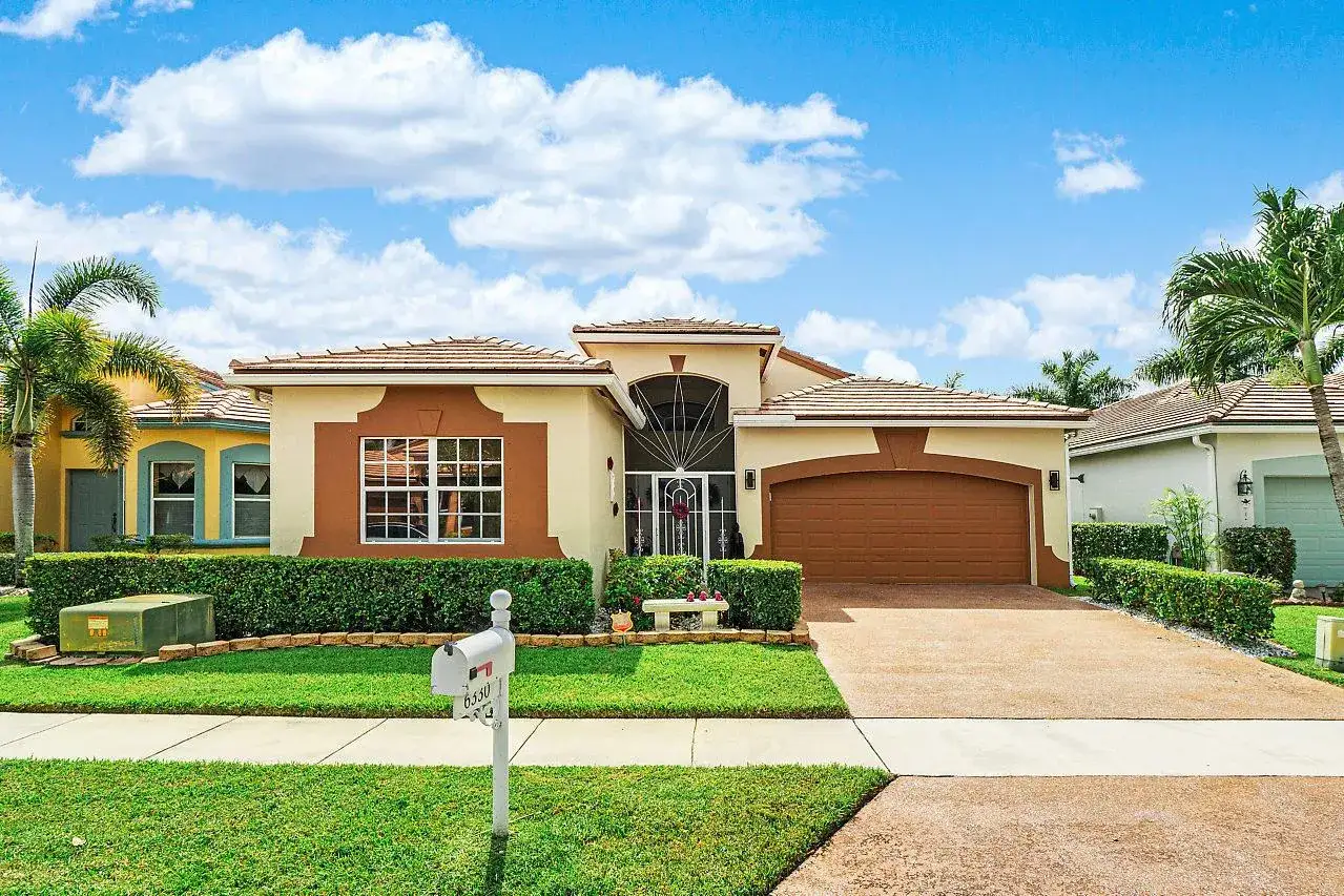 3 bedroom 2 bath Residential Lease for rent at 6330 HARBOUR OAK Drive, Lake Worth FL 33467