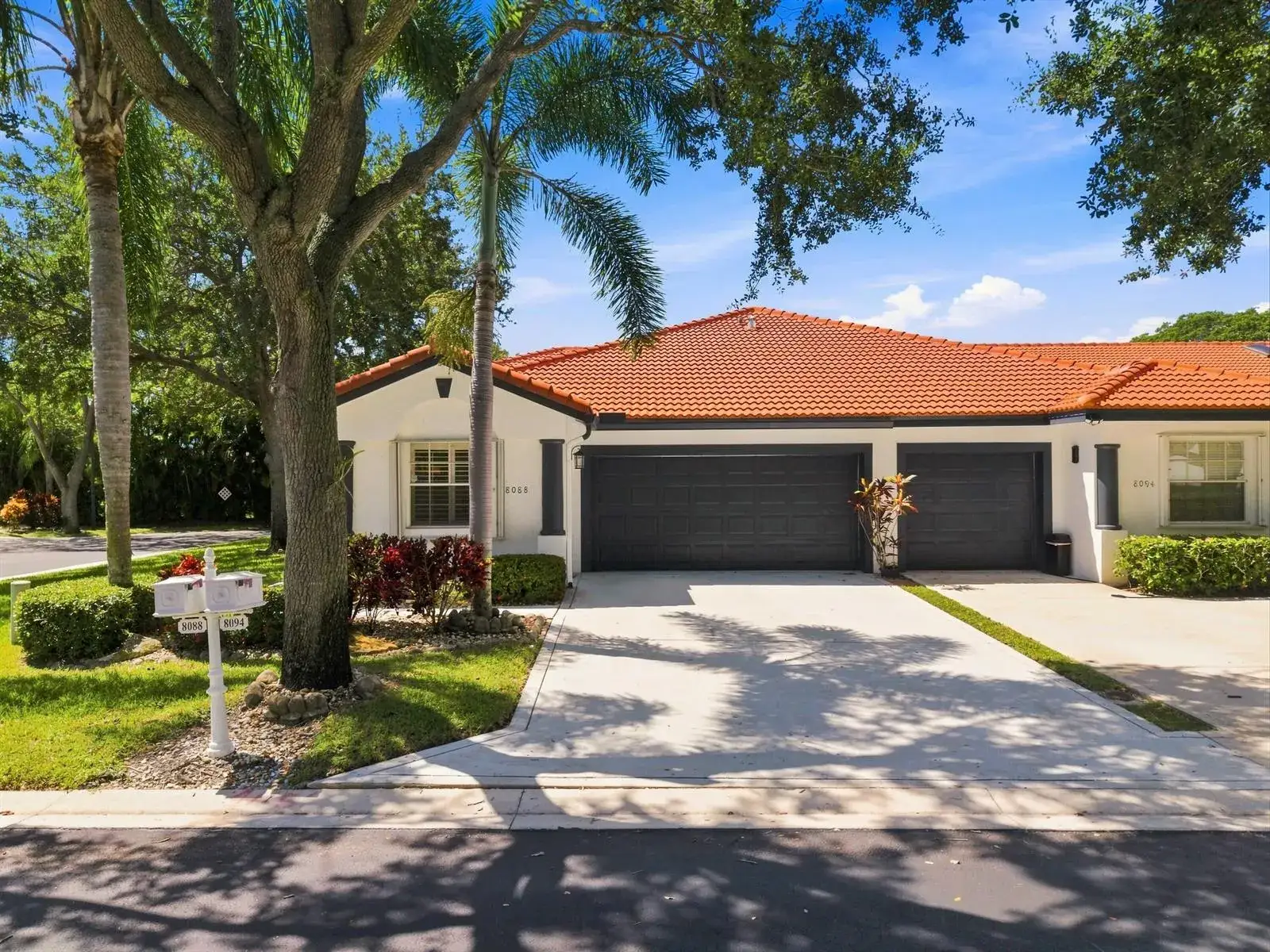 3 bedroom 2 bath Residential for sale at 8088 VIA DI VENETO, Boca Raton FL 33496