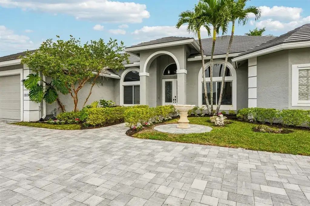4 bedroom 3 bath Residential for sale at 1919 S CLUB Drive, Wellington FL 33414
