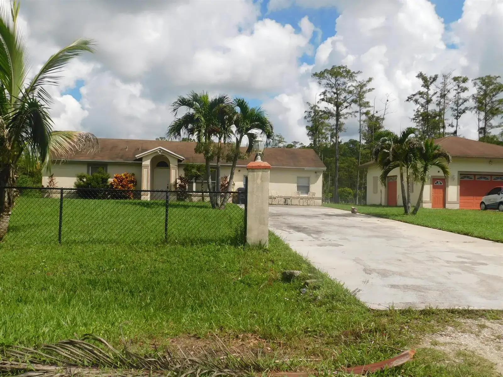3 bedroom 2 bath Residential for sale at 16407 80TH Street N, FL 33470