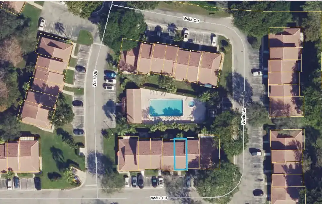2 bedroom 2 bath Residential Lease for rent at 6327 Walk Circle, Boca Raton FL 33433