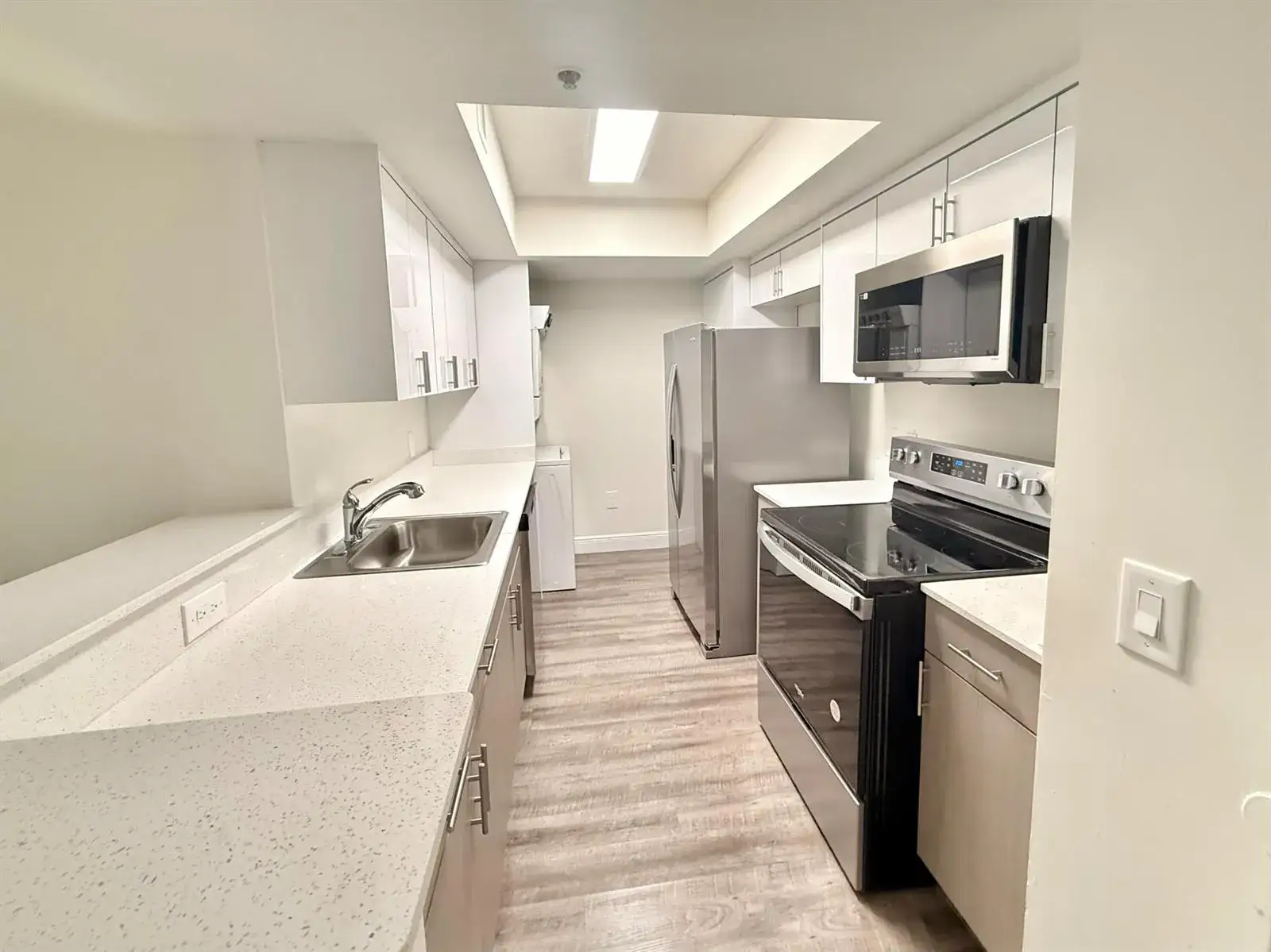 18335 NW 68 Avenue # 225, Hialeah FL 33015