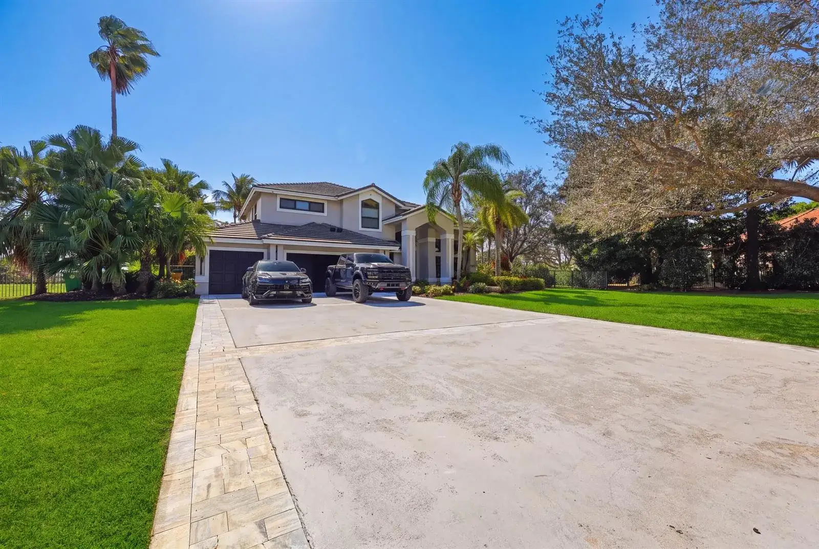 5 bedroom 3 bath Residential for sale at 3541 Carlton Lane, Davie FL 33330