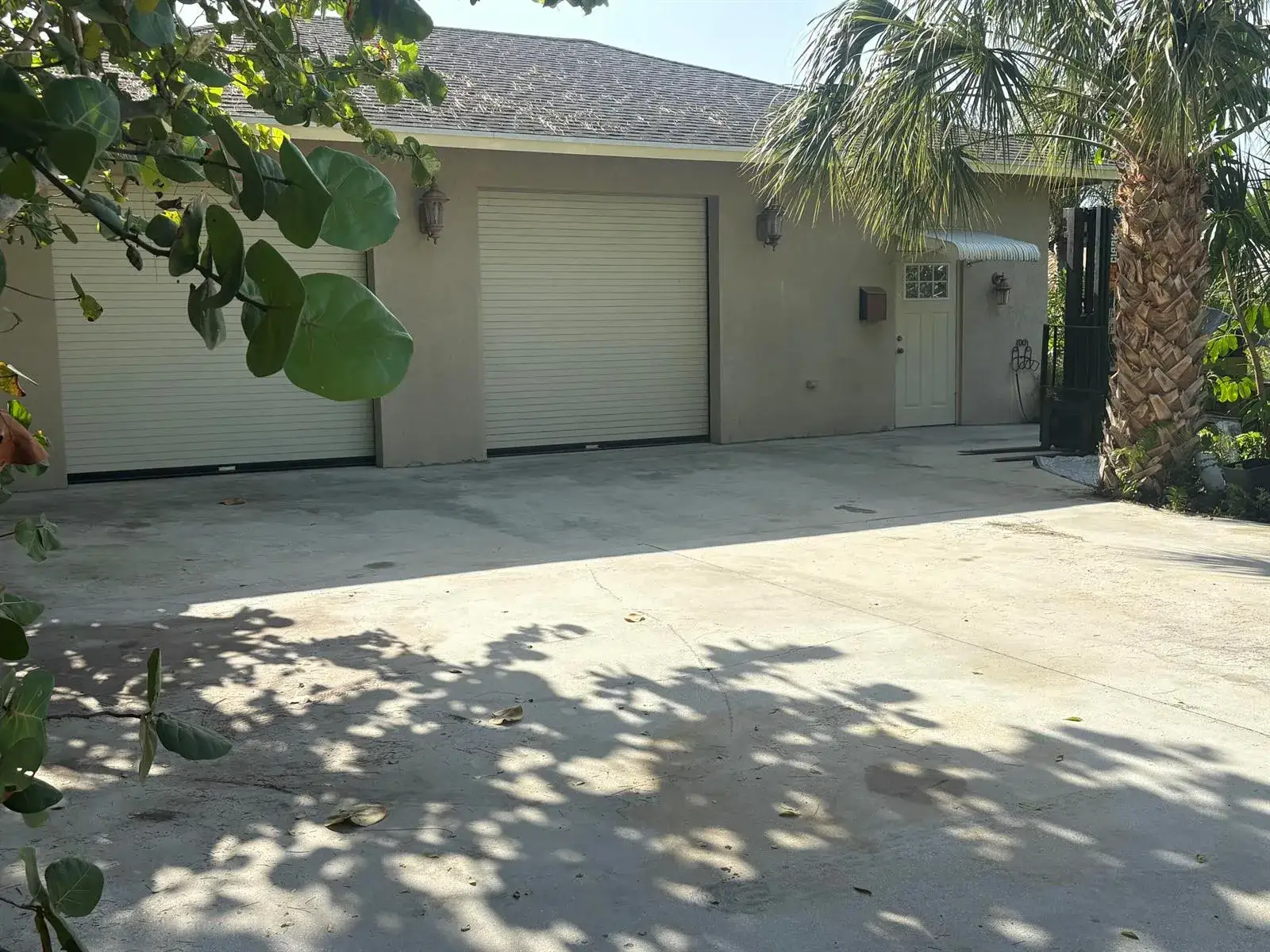 4 bedroom 1 bath Residential for sale at 3127 Carol Avenue, Palm Springs FL 33461