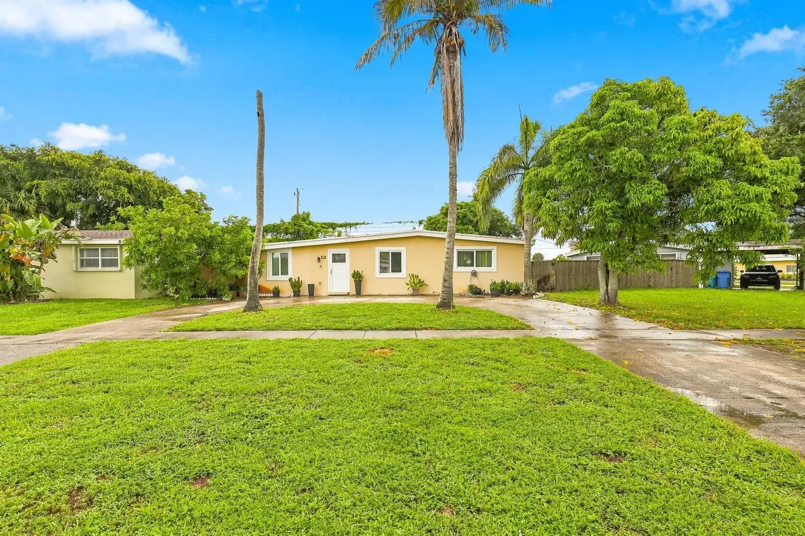 3 bedroom 2 bath Residential for sale at 730 GARDENIA Drive, Royal Palm Beach FL 33411