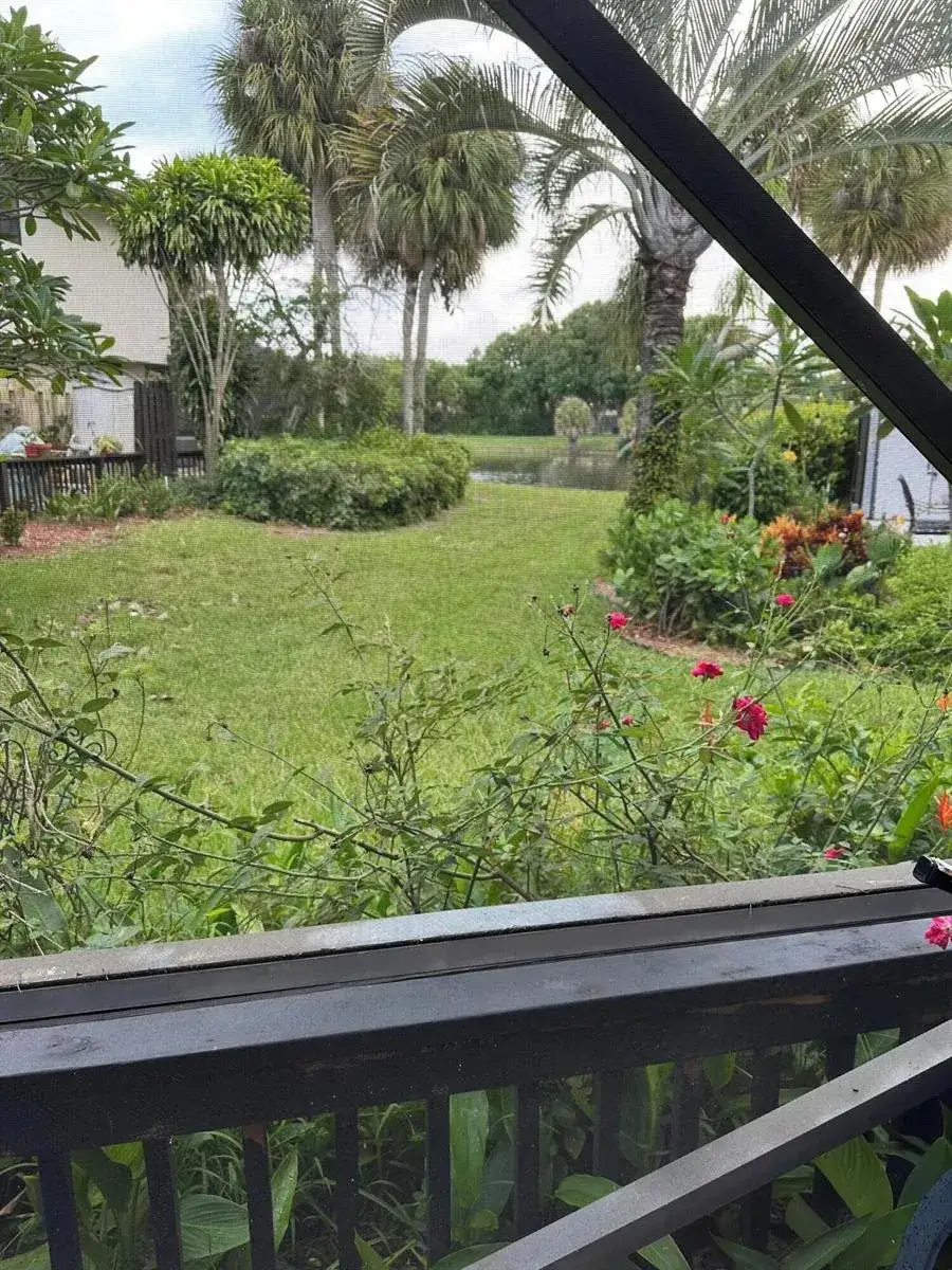 2 bedroom 2 bath Residential for sale at 5726 FOX HOLLOW Drive # G, Boca Raton FL 33486