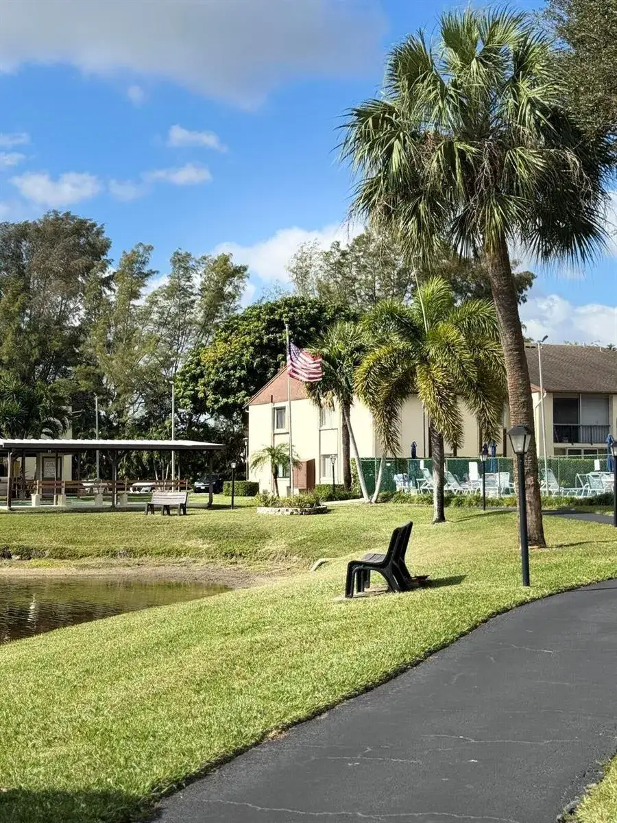 2 bedroom 1 bath Residential Lease for rent at 3624 LA AIRES Court # 1, FL 33463