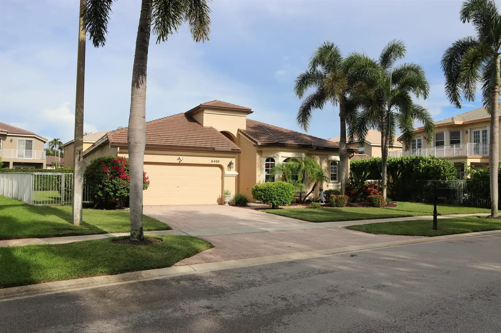 4 bedroom 3 bath Residential for sale at 6400 Squirewood Way, Lake Worth FL 33467