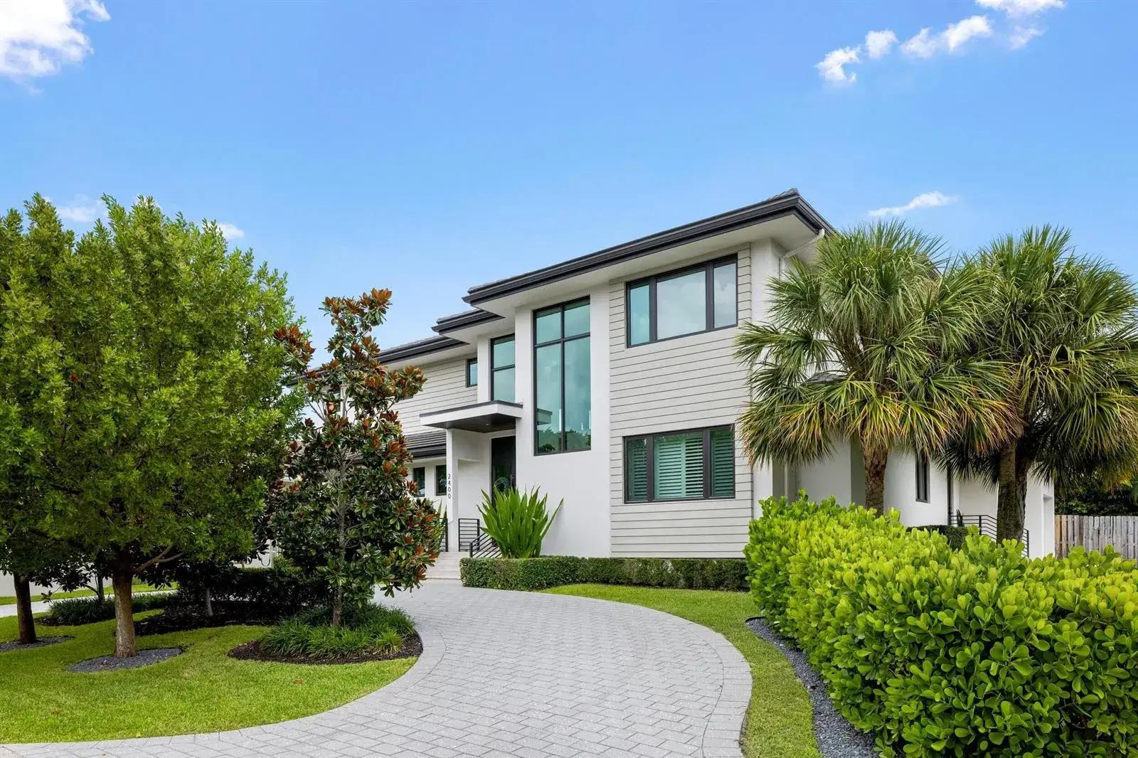 5 bedroom 3 bath Residential for sale at 2400 NE 27th Avenue, Fort Lauderdale FL 33305