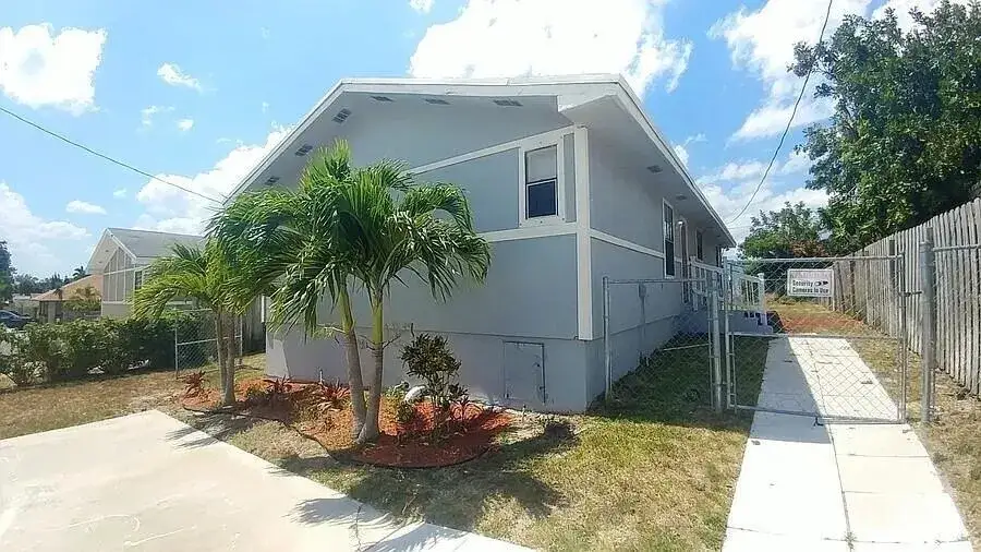 3 bedroom 2 bath Residential for sale at 1488 W 31st Street, Riviera Beach FL 33404