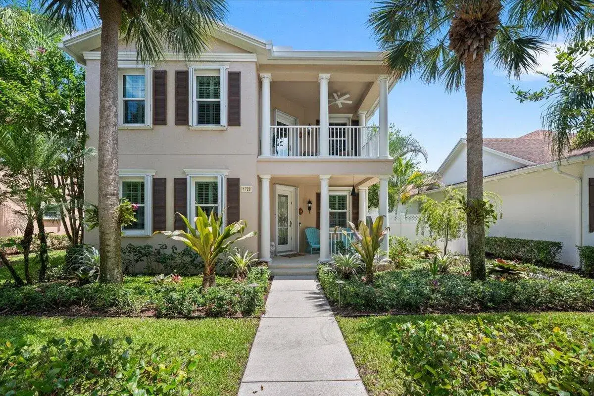 3 bedroom 2 bath Residential for sale at 1728 W Community Drive, Jupiter FL 33458