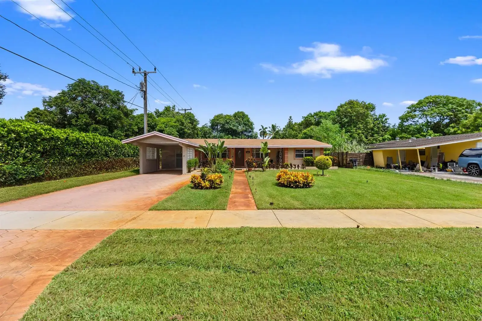 4 bedroom 2 bath Residential for sale at 316 NW 44th Avenue, Plantation FL 33317
