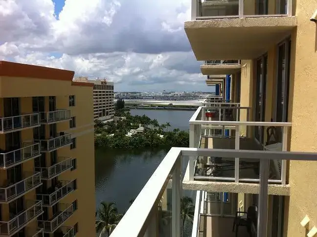 1 bedroom 1 bath Residential Lease for rent at 5085 NW 7th Street # 1411, Miami FL 33126