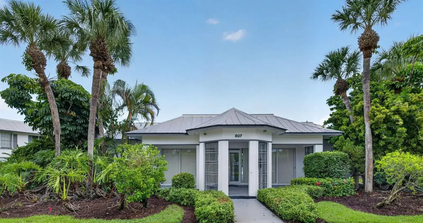 803 SE CENTRAL Parkway # 9, Stuart FL 34994