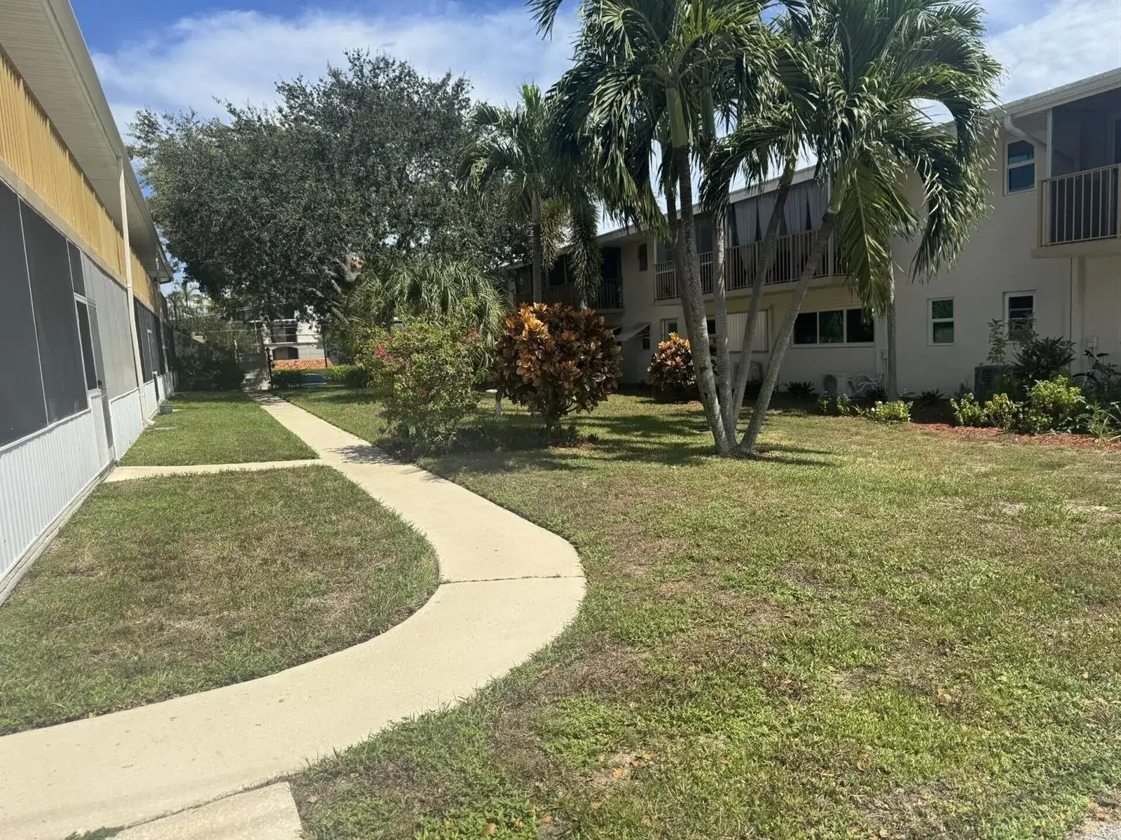 1 bedroom 1 bath Residential for sale at 11 SW 4TH Avenue # 1, Boca Raton FL 33432