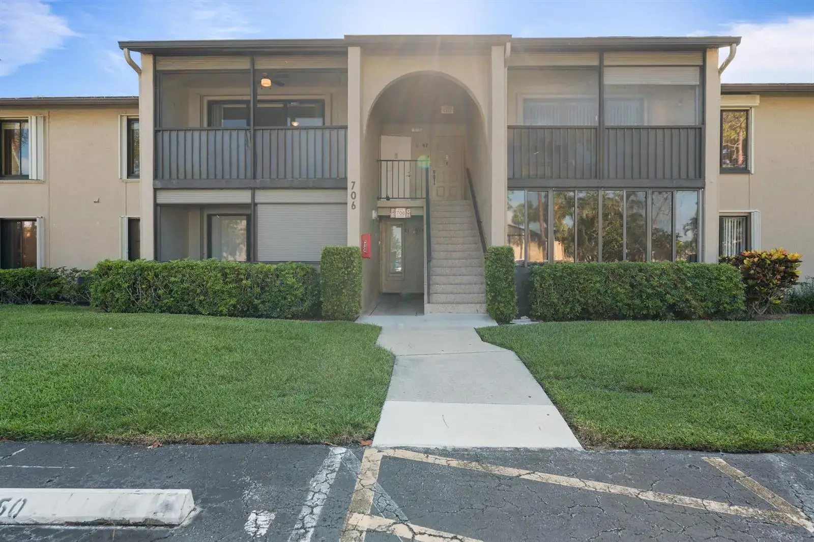 2 bedroom 2 bath Residential for sale at 706 Sunny Pine Way # E2, FL 33415