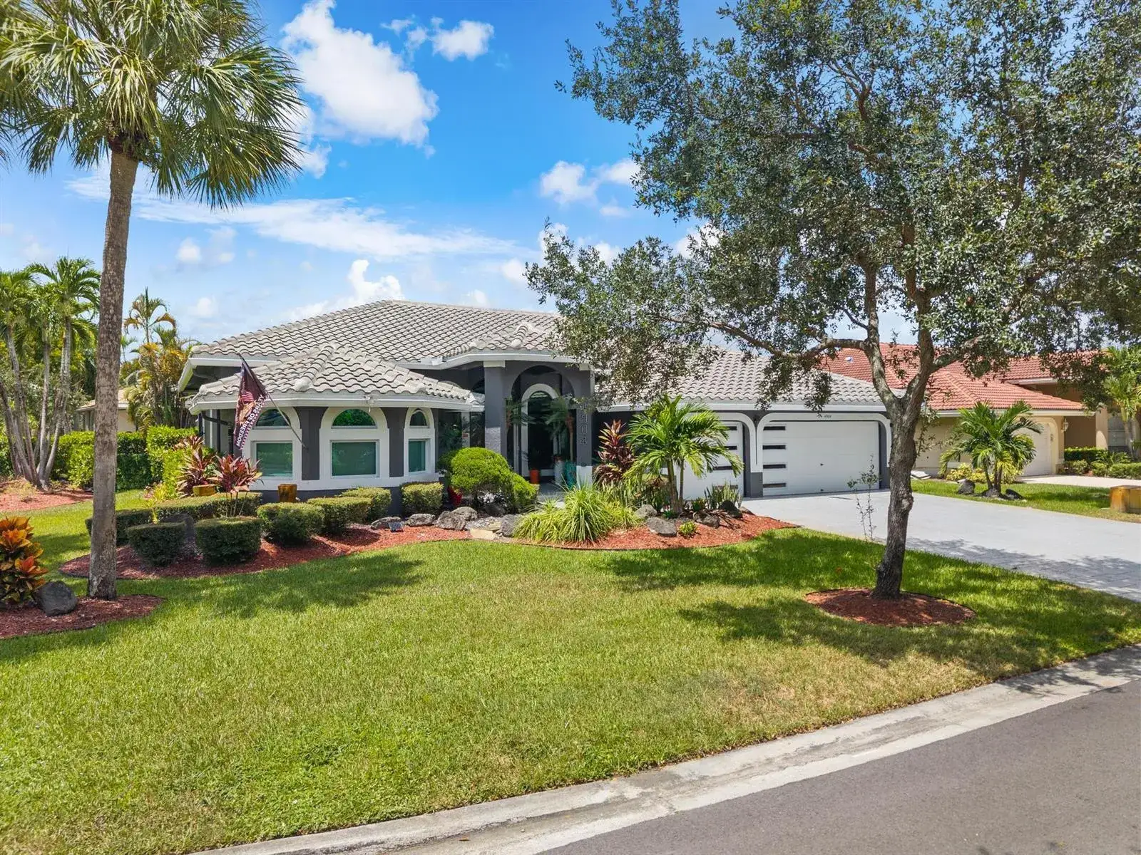5 bedroom 3 bath Residential for sale at 4904 NW 110TH Terrace, Coral Springs FL 33076