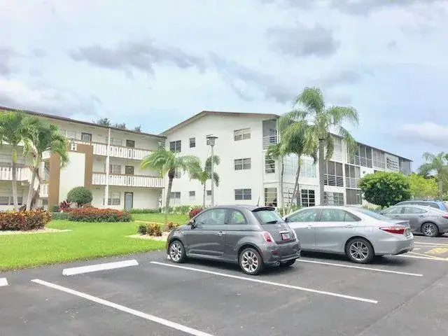 1 bedroom 1 bath Residential Lease for rent at 302 Mansfield H, Boca Raton FL 33434