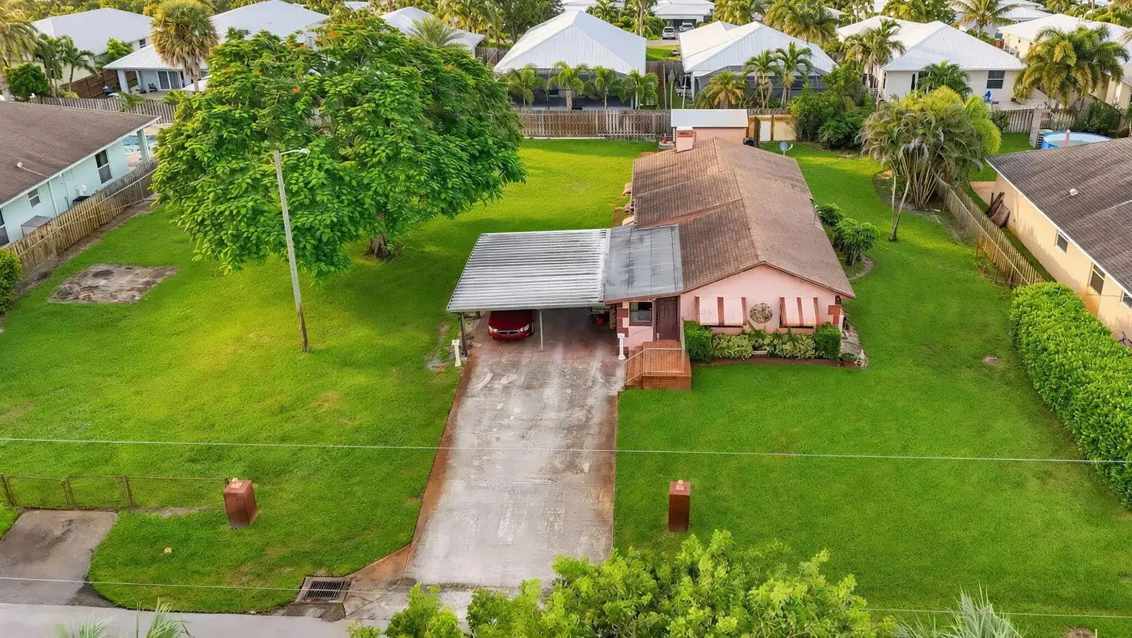 3 bedroom 2 bath Residential for sale at 17596 CINQUEZ PARK Road W, Jupiter FL 33458