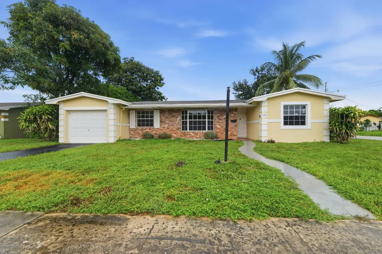 3 bedroom 2 bath Residential for sale at 2700 NW 36th Avenue, Lauderdale Lakes FL 33311