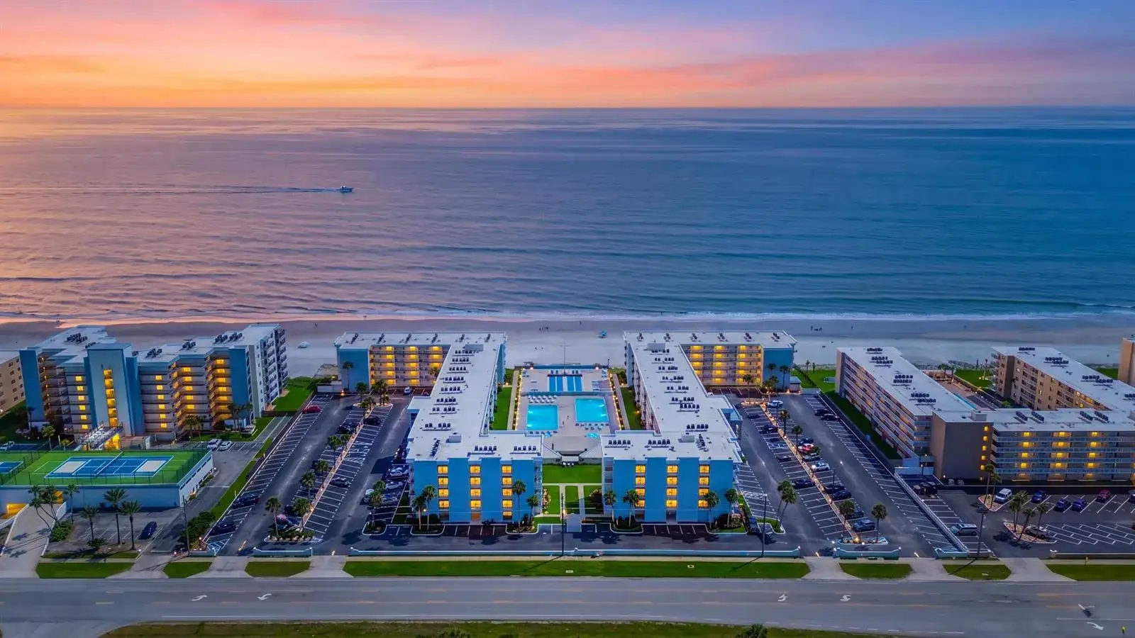 1 bedroom 1 bath Residential for sale at 4151 S ATLANTIC Avenue # 515, FL 32169