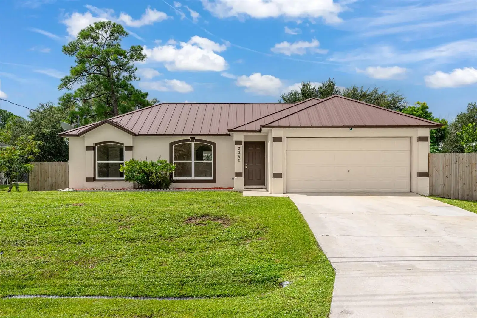 3 bedroom 2 bath Residential for sale at 2062 SW JANETTE Avenue, Port St. Lucie FL 34953