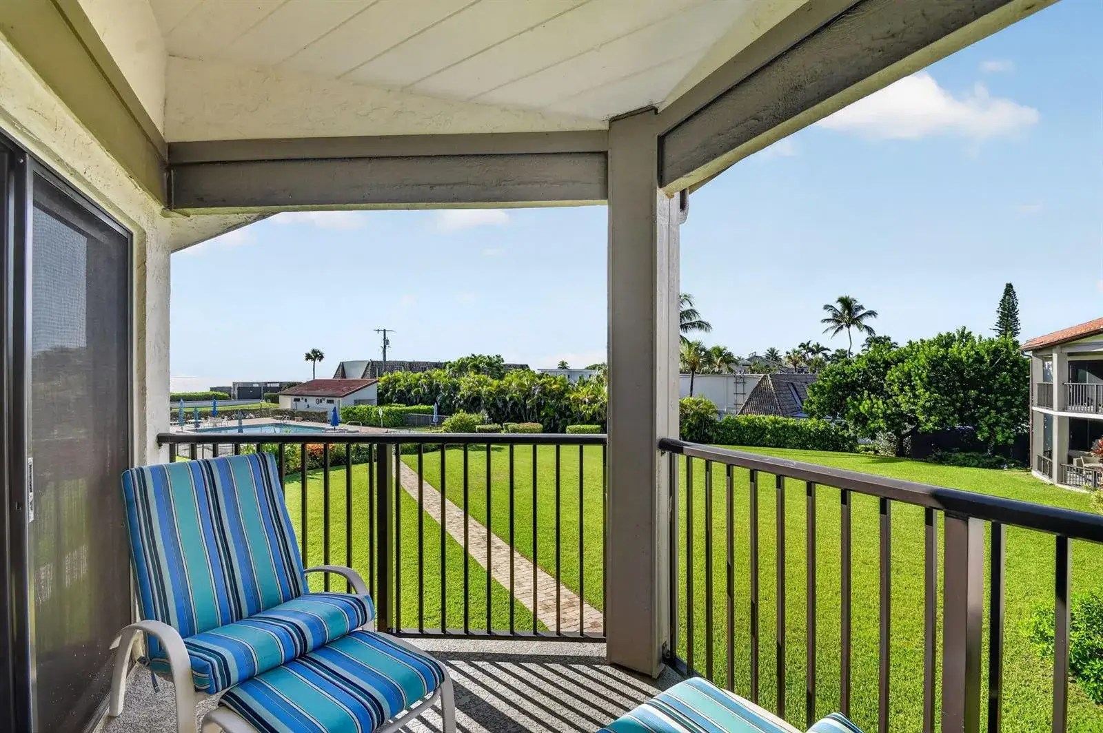 2 bedroom 2 bath Residential for sale at 5801 N Ocean Boulevard, Ocean Ridge FL 33435