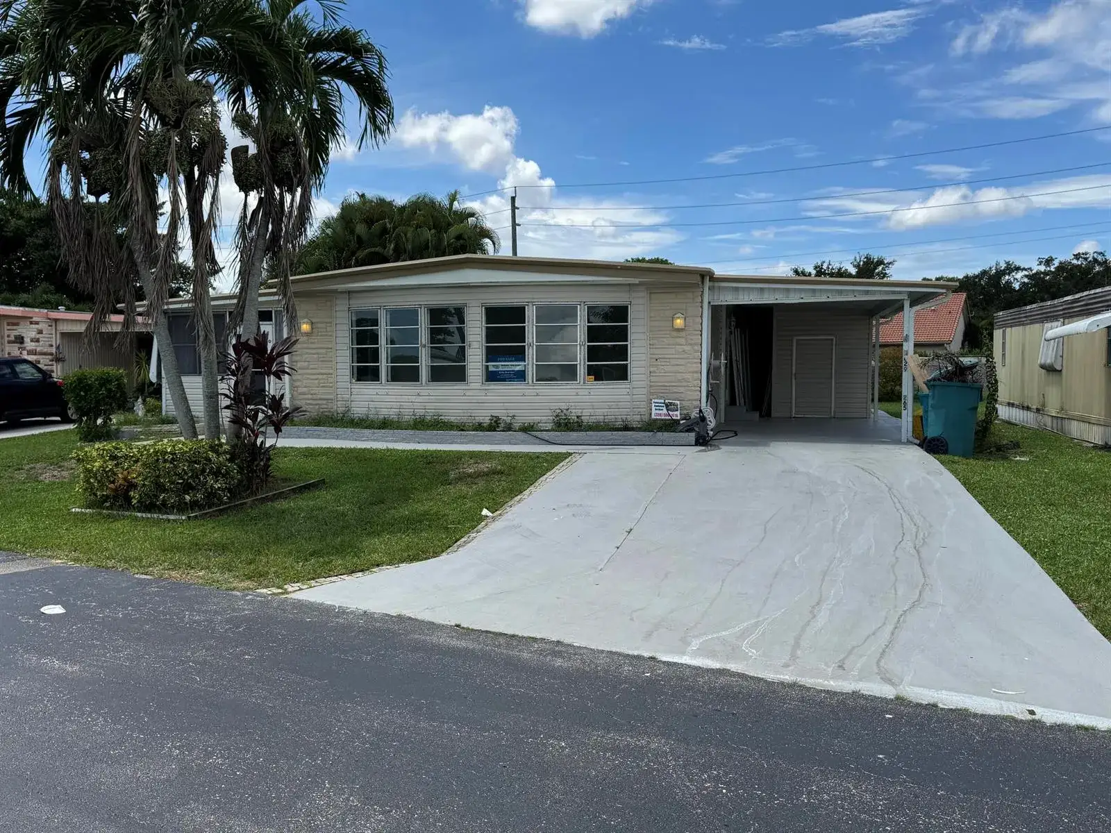 2 bedroom 2 bath Residential for sale at 8629 Crown Drive, Boynton Beach FL 33436