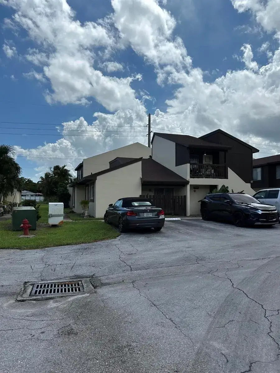 2 bedroom 1 bath Residential for sale at 5292 BOSQUE Lane # 57, West Palm Beach FL 33415