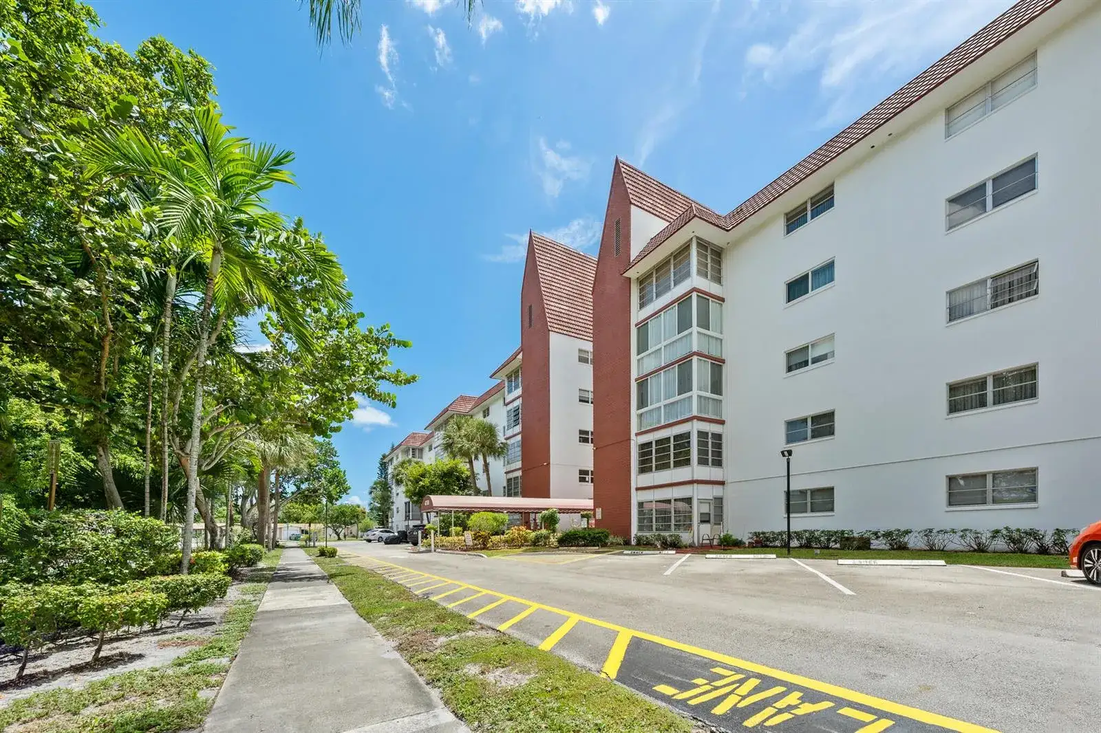 1 bedroom 1 bath Residential for sale at 4750 NW 22ND Court # 408, Lauderhill FL 33313