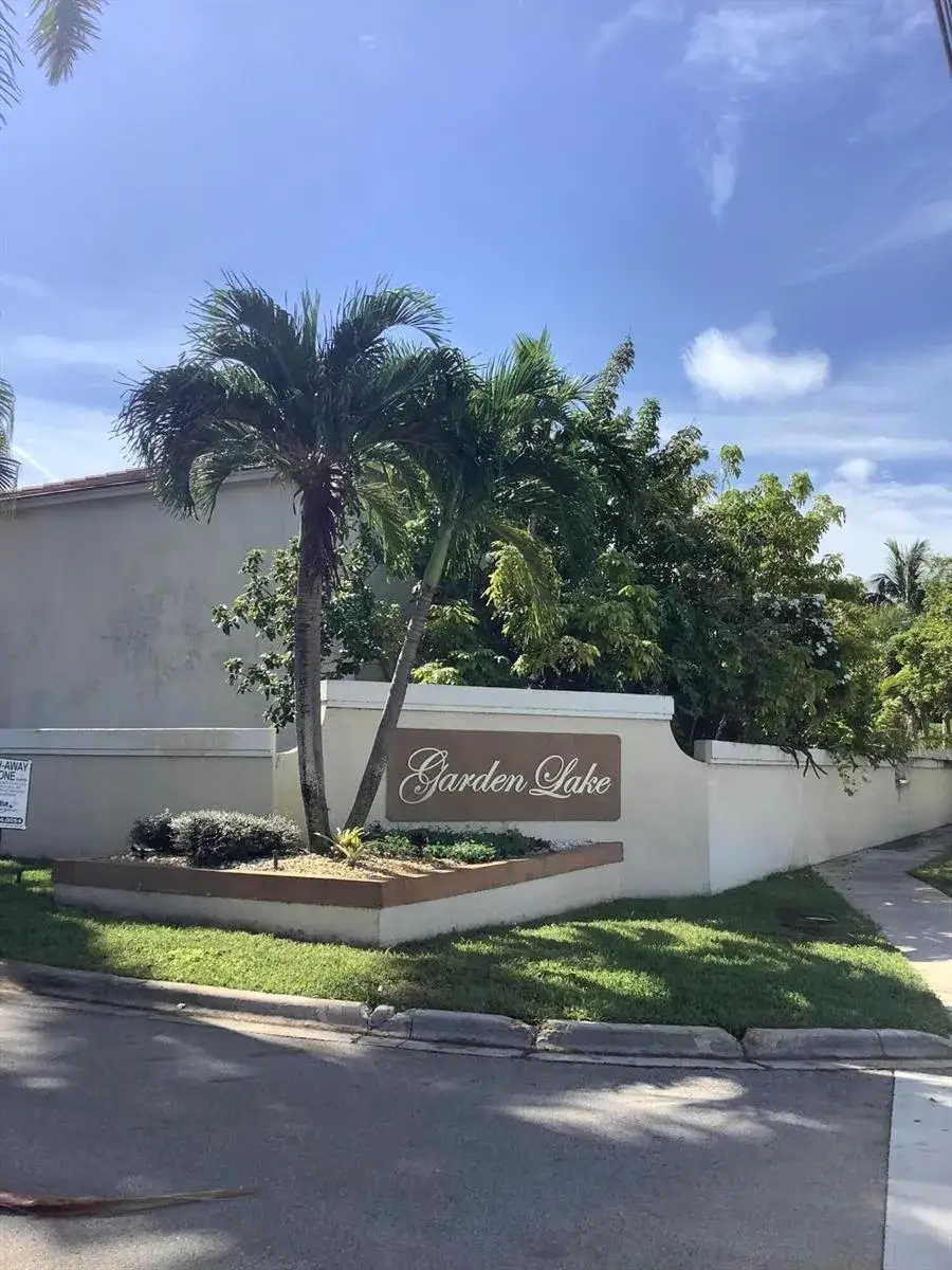 3 bedroom 2 bath Residential for sale at 201 SW 98th Terrace, Pembroke Pines FL 33025