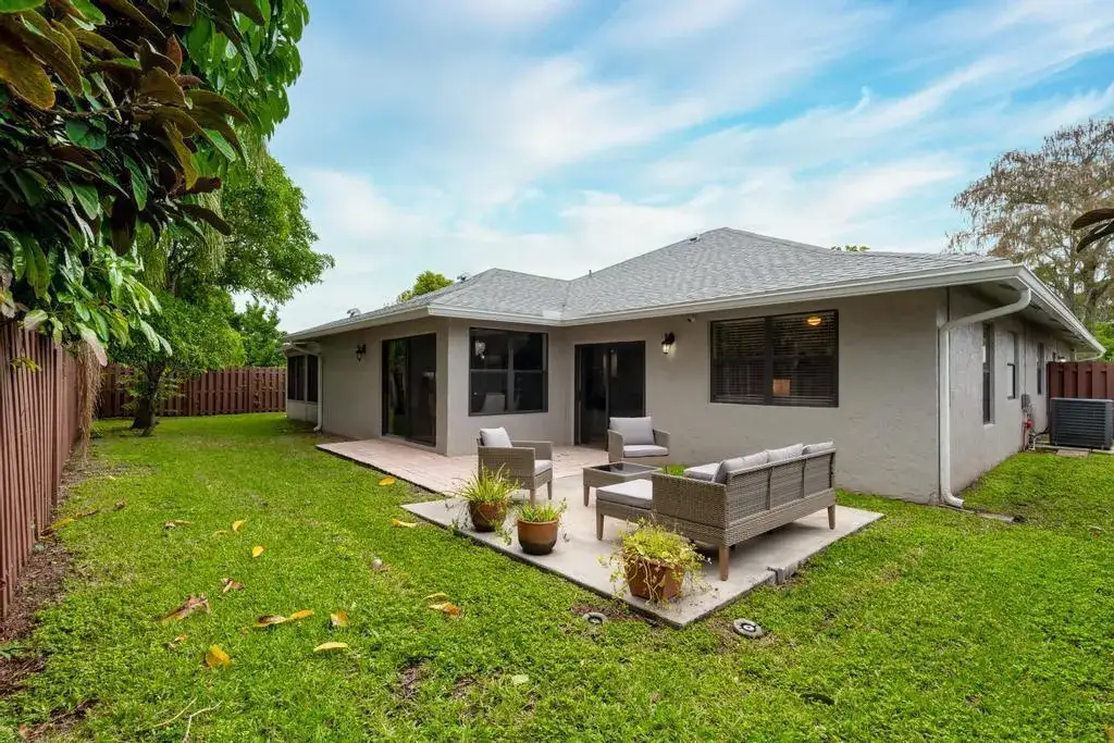 4 bedroom 2 bath Residential Lease for rent at 13575 COLUMBINE Avenue, Wellington FL 33414